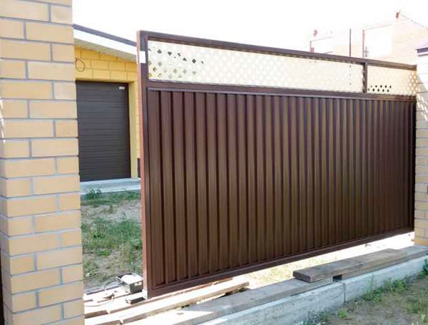 Эстетика и Надежность: Ворота Grand Line для Вашего Дома в Новокузнецке от 36975 руб