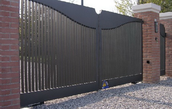 Купить новые ворота Абакан откатные в Новокузнецке по цене от 82624 руб